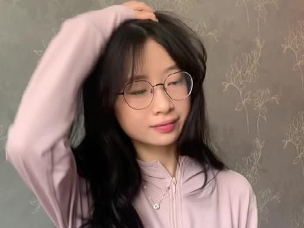 原来化完妆就可以从凶凶的变甜妹啊#白羊座都是大美女
