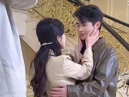 小情侣甜蜜约会日常#张晋宜 #卢奂瑜 #与茶热恋 #磕糖