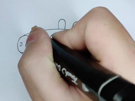 看动画学画小猪佩奇 这手机语音输入法怎么是这样的#动漫#动画#儿童动画#画画#绘画