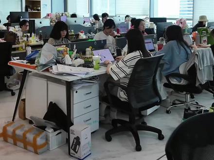 过年送礼不踩雷:同事们都买了啥? 马上过年了,除了传统年货,我们也很好奇,
现在大家过年,都会给家人准备点什么?
于是我们在办公室随机采访了几位同事——
#IDN理想营养 #营养补剂 #年货节送礼 #年货送长辈 #营养补剂推荐