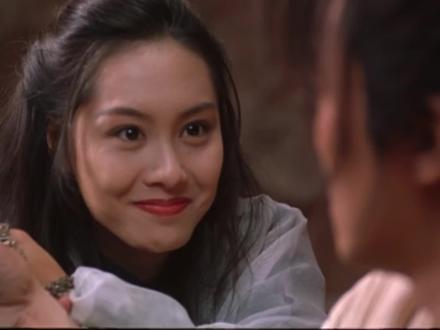 “我的意中人是个盖世英雄,有一天会穿上金甲圣衣,脚踏七色云彩来娶我”。#周星驰 #朱茵 #大话西游