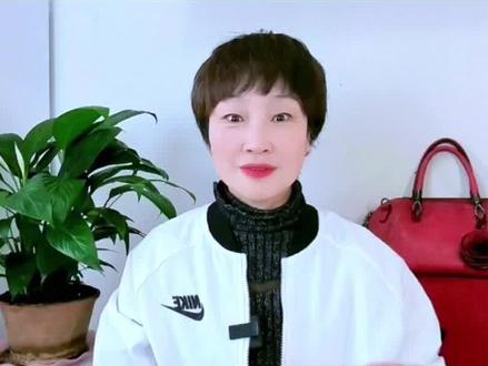 教你如何查看抖音热榜,也就是抖音热点完整榜单。@DOU+小助手 #知识分享 #自媒体创业 #上热门