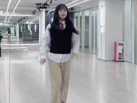 朴宰范哪找来的四个比伯?LNGSHOT-Face Time副歌保姆级教程来迟了!#facetime #lngshot #朴宰范 #抖音热门舞蹈计划 #抖音热门舞蹈挑战