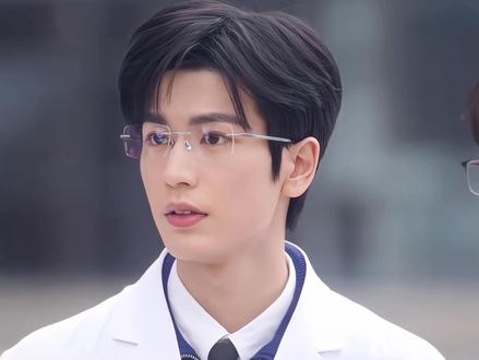 谁懂这一段长镜头 导演太会拍了#张凌赫 #徐若晗 #电视剧爱你