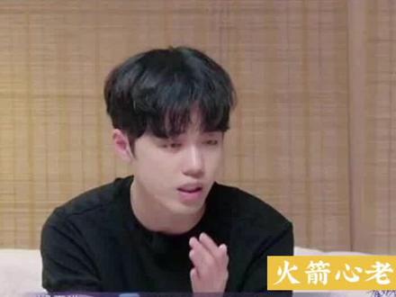 “录音哥”逮谁录谁☹️