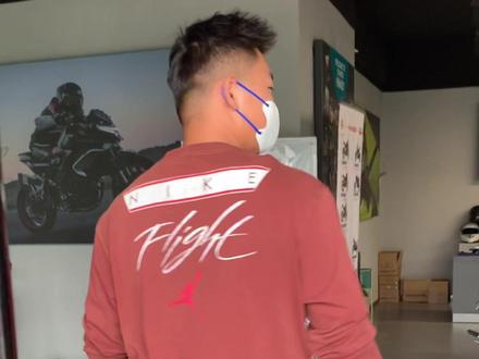 我觉得还是450sr比较稳妥,而且还帅,这是客户说的原话!#450sr不会买错 #机车 #450srs #cfmoto春风动力