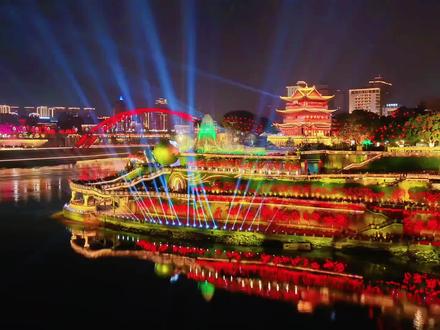 宜宾三江游船❗️❗️每晚两个航班 合江门广场乘坐~ 白天往返李庄 夜晚则市区往返 视频定位可以直接团购 前往使用 #宜宾 #合江门 #三江游船 #旅行推荐官 #成都周边游 广告