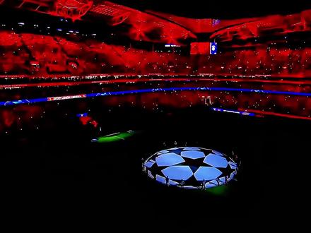 皇马1-0本菲卡!维尼修斯破门遭歧视,穆帅暴怒染红!#皇马VS本菲卡 #皇马#本菲卡#穆里尼奥#维尼休斯