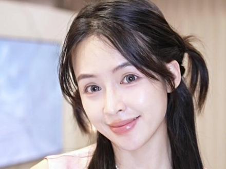 妈妈说把刘海梳上去才好看… #妈妈说把刘海梳上去才好看#刘浩存#直发发型#显脸小#跟着米儿姐姐做发型