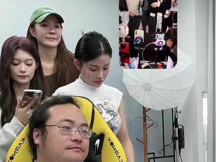 #倪海杉 没开播的时候,老板喜欢发呆 #倪海杉助理