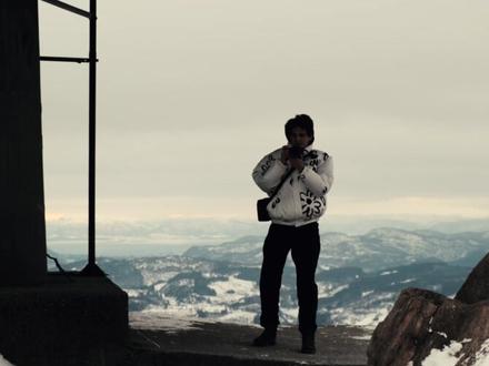 我在挪威的第1日:抵达,黄昏,缆车,风雪
#拍出电影感 #旅行vlog #海外生活 #挪威 #把生活拍成电影