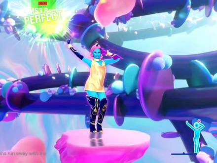 舞力全开 2022 Levitating Dua Lipa 体感健身游戏:Switch平台育碧舞力全开2022版本
歌曲名:Levitating
歌手:Dua Lipa
🌠 《舞力全开》这个游戏,对我而言,这两年多的陪伴,已经不仅仅是一款游戏。它是我生活中的一道光,是我疲惫时的慰藉,是我快乐时的伙伴。从初次相遇的那一刻起,它便以一种难以言喻的魔力,深深地吸引了我。⭐
⭐记得刚开始接触《舞力全开》时,我只是一个对舞蹈一窍不通的舞蹈小白。但这款游戏,却以一种包容和开放的态度,接纳了我这个舞蹈新手。🌈
🌈正所谓只有熬得住无人问津的寂寥,才能拥有诗和远方的风华,每一份坚持不懈的耕耘都是成长的烙印,最终他会在岁月的长河里悄然发酵,直至绽放出令人心醉的芳香。🌸
✨🏙️夜幕降临,灯光璀璨,手握Joy-Con,客厅就是我的舞台!随着音符的跳动,我与屏幕上的舞者融为一体,迎接舞蹈的狂欢。每一次精准的踩点,每一次完美的转身,都让我沉浸在舞蹈的海洋中,忘却烦恼,拥抱快乐!🎉
🌈 而《舞力全开》不仅仅是一场舞蹈的盛宴,更是一次身心的释放。与五湖四海的朋友联机游玩,共同在舞蹈世界里翩翩起舞,屏幕上的欢呼和掌声,仿佛我真的站在了万人瞩目的舞台上!🌟
#舞力全开 #舞力全开2022 #Levitating #Dualipa #帕姐