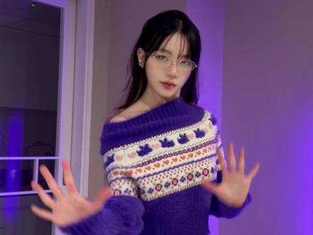 红色+蓝色会变成?! #mulasakee #颜色变装 #Colour #这个手搓变装太有趣了 #tripley222