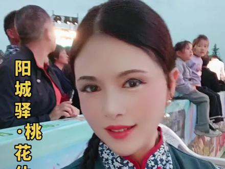 ✨今天这身民国风回头率爆表!阳城驿桃花仙舞台也太有氛围了~快来偶遇呀!😉#薛媛#薛媛原创歌曲《薛氏之歌》 《奚仲之歌》#香菇妹薛媛