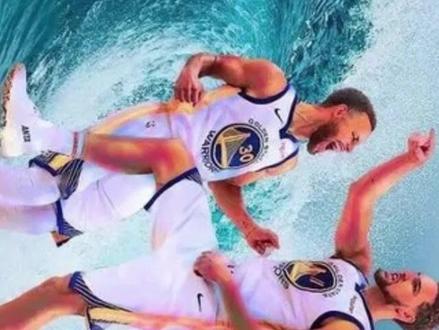 青春不散场,感谢克莱再送佛光普照 当大伤后的克莱远走达拉斯,我们再也无法见到他和库里水花四溅的比赛,克莱也从金州的宠儿沦为达拉斯的替补,莫兰特甚至嘲笑他是废物,就连热火的小将也敢在克莱面前指手画脚,而克莱只是笑笑,说他们走错了路。今天打快船的比赛,克莱替补出战,下半场佛光普照,末节独得 17 分,每当快船试图追分,克莱总能用精准的投篮浇灭对手的希望。
这场爆发对克莱而言意义非凡,经历过两次严重的膝盖和跟腱伤病,他依然能站在 NBA 的赛场上,依然能打出这样的封神之战,本身就是一种奇迹。上山的人不要嘲笑下山的神,这场比赛,他不仅回应了所有质疑和嘲笑,更展现出老将的坚守与热爱。正如网友所说:“我们总在感叹青春易逝,但看到克莱这样的老将依然在赛场发光发热,就知道青春从未走远。#克莱汤普森 #独行侠vs快船 #水花兄弟