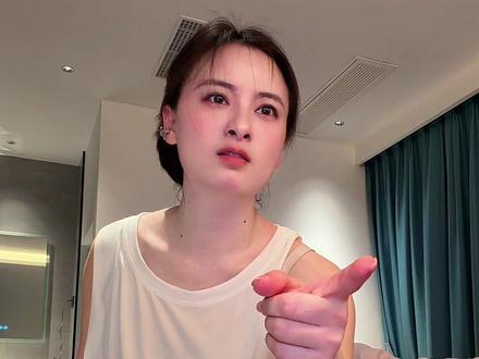 #为一人心碎#歌曲为一人心碎
癞蛤蟆装青蛙 长得丑你还玩的花……
