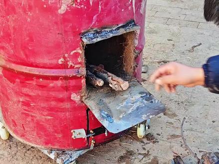 旧铁桶改成柴火灶#农村柴火灶 #乡村味道