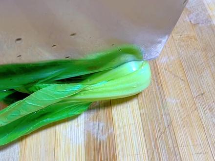 清炒小油菜,10分钟,翠绿嫩滑、很入味,这应该是最简单的做法了 #清炒小油菜 #清炒小油菜做法 #美食教程