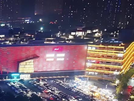 停车场变网红夜市?良渚永旺夜市,好吃到不想走!
特色美食实拍!鸡排、超大榴莲饼、爆款炒饭…每样都想尝!
老板说:“我们家最火!”吃完信了👍
现榨果汁、酥嫩炸蘑菇、锅气炒饭~吃货直接冲!
➡️ 打卡地址:永旺夜市(永旺梦乐城杭州良渚新城店)
#余杭好地方 #永旺夜市 #余杭逛吃指南 #特色美食种草live #烟火气