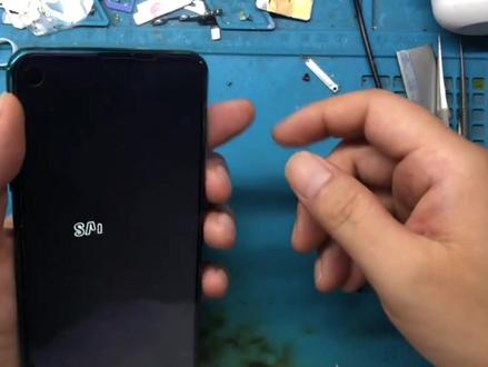 手机自动关机,充电没反应,一起按三个键可解决