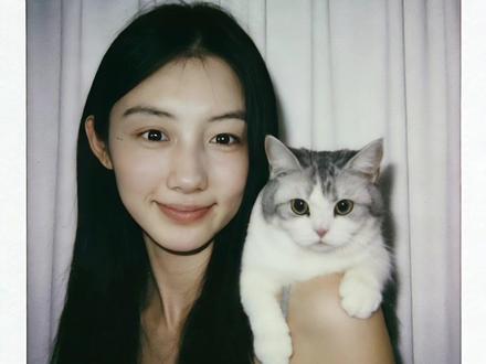 豆包你还是太权威了,和宠物拥抱ai指令教程来啦!#豆包ai #豆包p图已经nextlevel了 #和猫咪合照 #豆包p图ai指令 和猫咪合照 和猫咪相拥