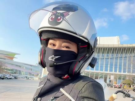 到了潍坊必须带个风筝啊! #摩旅 #摩托车