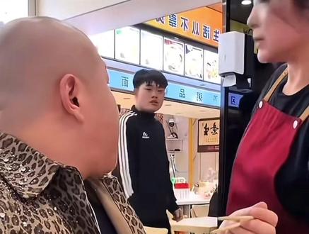 早餐店扛把子奶龙先生最大战役