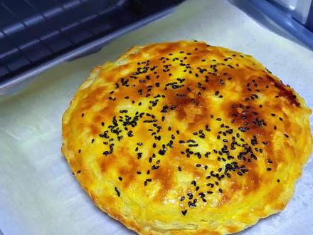 今天给你推荐这个新手友好烘焙配方~~香蕉芝士饼。#新手友好烘焙配方 #烘焙人的日常 #香蕉芝士饼 #手抓饼的最新吃法 #香蕉的神仙吃法