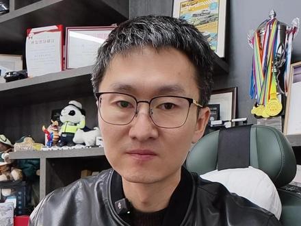 问界M6都叫它小卡宴 实车比我想象的大,而且年轻,还具备豪华...#问界M6工信部公示