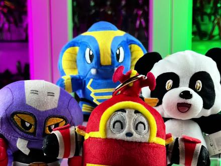 和平星召唤!铁甲小宝居然变成了毛绒挂件! #铁甲小宝 #卡布达 #特摄剧 #盲盒 #大人也要玩玩具