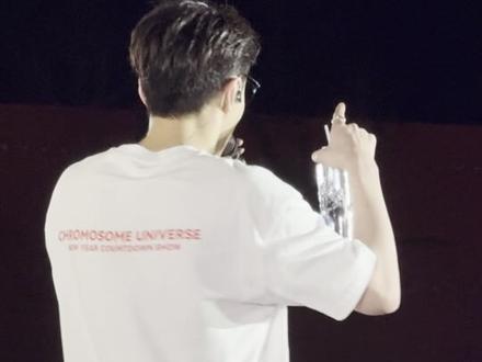 超长vlog碎碎念记录第二次和张艺兴跨年 今年没有烟花 但是有很浪漫的泡泡呀!总有惊喜🥺#染色体家族演唱会 #张艺兴 #贝壳女孩 #张艺兴香港跨年演唱会