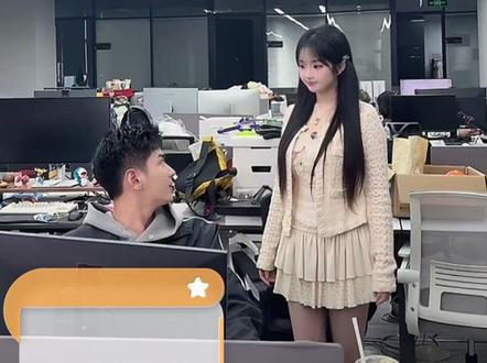 哦客官不可以,你靠得越来越近.... 哦不对,是静姐!#静静香#精彩片段#娱乐评论大赏#搞笑#小赖同学