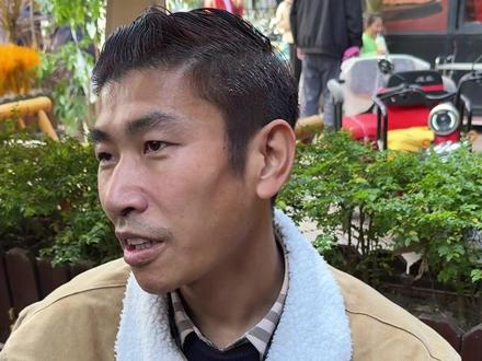 张半仙谈股市之接下来为什么 张半仙又来小花园“开无轨电车了”,粉丝们依然听得津津有味,大概大家都是来看他人的。
#张半仙 #广东路股友沙龙 #股票