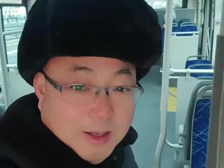 好消息,太好了。还有什么地方需要改进的,家人们可以在评论区说出来。#公交司机 #车内拍摄 #公共交通 #春运 #正能量传递 @连云港宝哥流动烤全羊 @江有财(助农) @连云港开发区发哥汽车销售部 @爱宽(爱宽团队) @朋朋友友