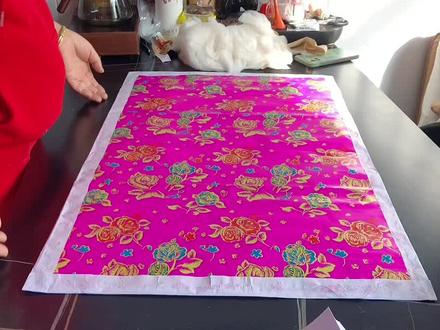 寒衣棉被的制作#制作过程 #纯手工打造
看似简单但是我们用心制作,每做出一件都是精品