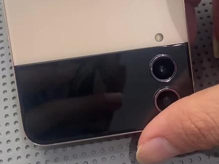 三星zflip4 支持外屏小组件啦小屏募可以设貴5个应用显示
门下载三星goodlock
2 下载multkstar
3选择-菜单 llove galaxy flodable..·
4 点击外屏小组件-添加应用-所有应用程序-挑选自己需要的app即可
大家赶紧试试吧给美丽的小废物增加新乐趣
#手机#三星手机#三星折叠手机#三星zflip4#外屏小组件