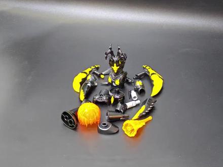 第一个打败奥的怪兽
#布鲁可积木人#奥特曼#潮玩#青年创作者计划#杰顿