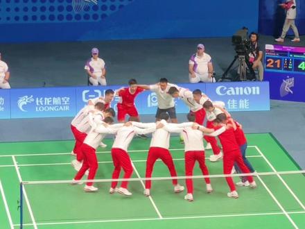 亚运羽毛球男团决赛逆转取胜🏆#羽毛球 #全民亚运观赛团 #真的有在运动了 #抖音体育观赛团