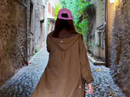 介绍公司两位重要人物! Sofie妈妈和天才少女设计师Abi!
今天下午2:30, hafhaf直播间, 不见不散~
#hafhaf #嗨范儿 #hafhaf香氛身体乳 #hafhaf沐浴慕斯