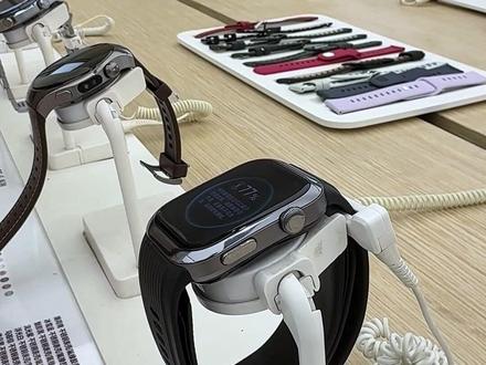 watch5独立通话Ai智能手表男士身份地位举手投足中显现! #华为watch5#开门红#独立通话手表#华为#数码科技