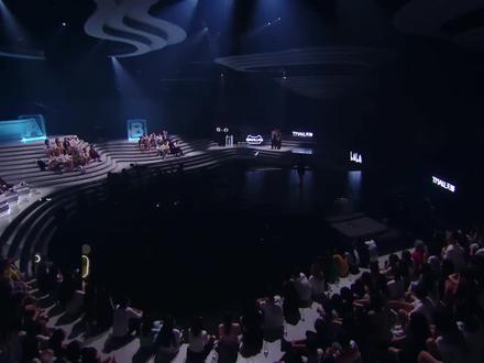 #你是凭实力刷到的 #音乐治愈 #音乐现场 #杨默依moi#卸妆嗯 我们不需要容貌焦虑 ,你就是最美的 #容貌焦虑 #和素颜和解