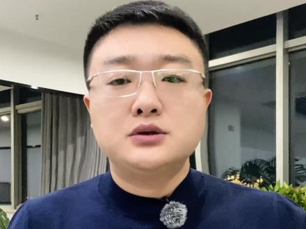 从14亿到5.2亿,低生育率正在改写中国的未来! 中国人心里多子多福的老传统,从来没有消失,只是暂时败给了沉甸甸的现实。唯有构建起想生、敢生、能养好的社会支持环境,这份美好愿望才能重新生根发芽。而这,不仅关乎每个家庭的幸福,更关乎我们国家能否跨越人口变局,将发展的生机与活力,延续到更远的未来。#经济 #人口 #生育率 #年轻人 #老龄化