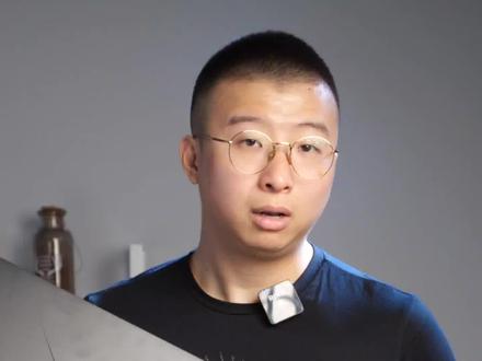 荣耀首款游戏本,荣耀猎人游戏本V700,不黑不吹 #荣耀 #荣耀猎人游戏本v700