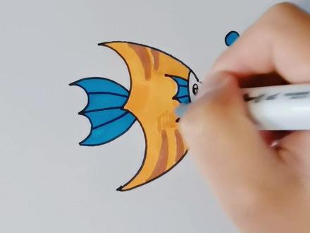 一起来画画,用几个3也能画出美丽的金鱼,画画原来如此简单,你也是小画家了!#想画就画 #一起学画画 #简笔画