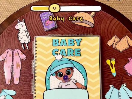 沉浸式自制安静书|👼🏻🧑🍼❤️照顾宝宝 爱扮家家的小朋友爱惨了
“今天我来当妈妈”
看着她玩的时候
仿佛看到了平时她眼中的我☺️
【工具介绍】
①彩色打印机
不常打印的不需要买,在网上找打印店打印就可以。
②A4纸80g、160g
不是越厚越好,厚的纸质量更好,但对打印机和塑封机的要求也越高,厚纸打多了对打印机有一定程度损害。
打印纸选择80g-120g就可以,对于破坏力比较小的宝宝,普通80gA4纸+8丝塑封纸也就够了。
③打孔器(单孔、6孔)
单孔:适合做闪卡、字词卡
6孔:做册子
④剪刀
选一把锋利轻便、把手圆润的剪刀,长时间剪纸手才不会疼。
⑤圆角器
能快速修建塑封过的纸缘尖角,以免划伤宝宝。
⑥装订条、活页环(装订条可剪裁12mm、单环20mm)
装订条:装订起来更整齐,可自由剪裁长度。
活页环:可用于装订闪卡、字词卡片等
⑦塑封机
塑封过后的纸比较禁得住宝宝经常使用,之后还可以用来打印照片、学习材料、计划表等。
塑封时,出纸口前方不要有阻挡,不然纸张碰到障碍物会变形。
⑧塑封膜(A4+8寸)
塑封纸8丝够了,再厚裁纸刀不好剪裁。
选择大小两种规格,有时候需要打印的答案只剩一点点,用A4大小的太浪费。
⑨子母魔术贴(15mm、20mm)
魔术贴分钩面和毛面,将钩面贴在书上,毛面贴在答案上,如果钩面贴在答案上
图案足够大的情况下用20mm,便于宝宝粘贴,15mm更适用于小图案和手眼协调能力比较好的宝宝。
10裁纸刀
用于裁剪直边线条,又快又直。选择双向可裁的,省时省力。
#自制教具#安静书 #早教启蒙#沉浸式极度舒适 #安静书素材