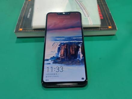 2019年的华为nova3 用了1年多的二手机 700多块钱真的很贵吗?