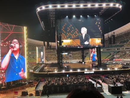5.10万兽之王青岛场
进场之前就在想点歌环节 会不会有人点租购!!!
结果 他就来了 夯爆了#薛之谦#万兽之王