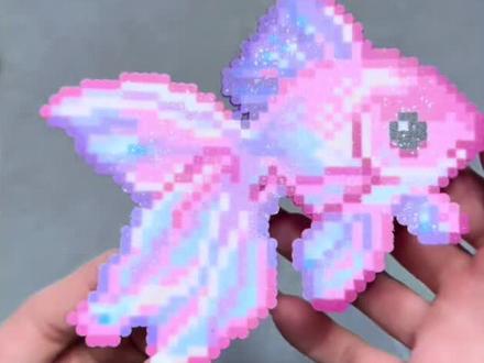 好喜欢闪闪发光的拼豆啊#拼豆 #手工diy #礼物 #拼豆图纸 #拼豆教程