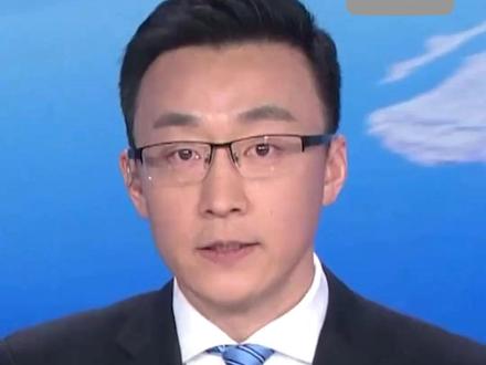 #北大副校长 #不正之风 建议严查各高校的教授、院长接受社会资助的资金来源,特别是境外资本的资助!