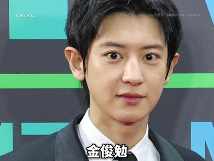 EXO亮相2025年韩国MMA颁奖典礼红毯 来了 来了,EXO亮相2025年韩国MMA颁奖典礼的红毯,SUHO金俊勉、CHANYEOL朴灿烈、D.O. 都暻秀、KAI金钟仁、SEHUN吴世勋的状态都很好!期待今晚EXO的MMA舞台!
·
图片&片段源自:TVDaily/Newsen/SPORTSQ/MK/MHN/Melon Music Awards
后期制作:KHOOL
·
#exo #mma颁奖典礼 #男团 #kpop #爱豆